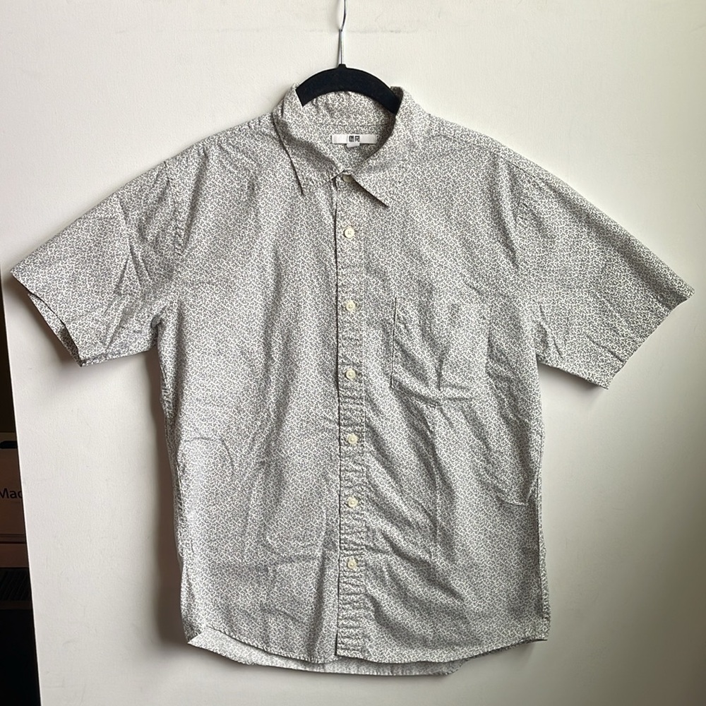 Uniqlo Men’s Casual Short Sleeve Shirt | Off White | Size Large